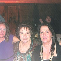 «Τα Ανάβρυτα»: Αποκριάτικος χορός