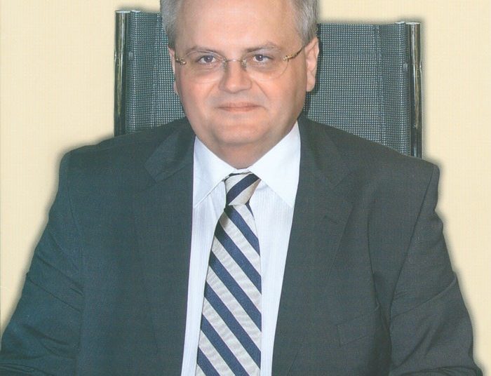 Επιστρέφει στο ΜΕΛΛΟΝ