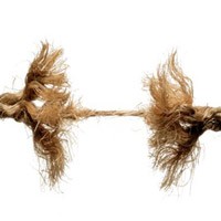 Μην τεντώνετε άλλο το σχοινί!