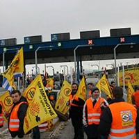 Έσπειραν ανέμους, θερίζουν θύελλες