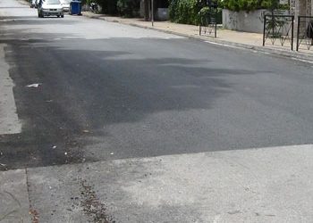 Αντιδράσεις για τα «σαμαράκια» στη λεωφόρο Δημοκρατίας