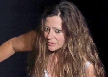 «Είσαι ευτυχισμένος τώρα, νεκρέ Αγαμέμνων;»