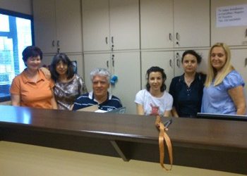 Λίγα λεπτά πριν ανοίξουν οι κάλπες