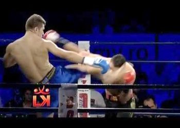 Ένας Αγιοπαρασκευιώτης στο θρόνο του Muay Thai