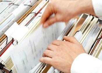 «Μετασεισμοί» για τους φακέλους