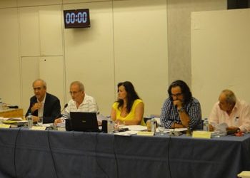 «Φωτιές» στο διαδίκτυο