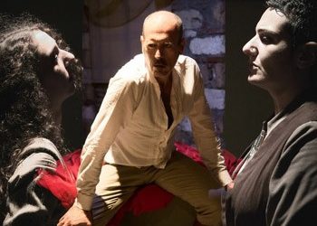 Arroyo Nuevo: «Δεσποινίς Τζούλια»