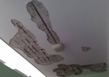 «Έβρεξε» σοβάδες στο 3ο Νηπιαγωγείο