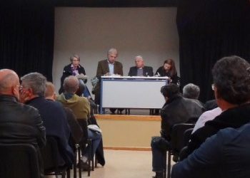 Μαζική και επιτυχημένη η συνέλευση στο Κοντόπευκο