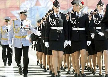 «Κυρώσεις»: Δώρο προς τη Ρωσία!