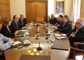 Συνάντηση για τα δανειακά χρέη των ΟΤΑ