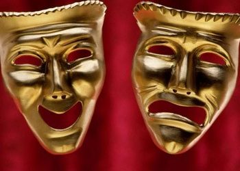 «Αυλή των Θαυμάτων»: Τελευταίες παραστάσεις