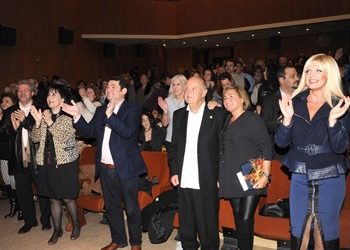 Αποθεώνοντας τον πολιτισμό