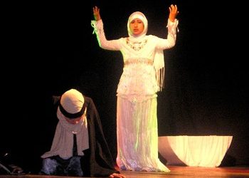 Παίζοντας με τη φωτιά