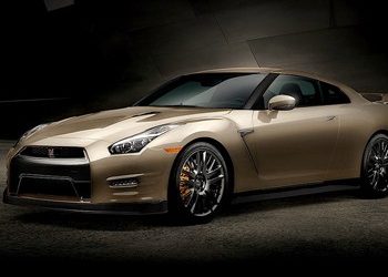 “Χρυσή” επετειακή έκδοση για το Nissan GT-R