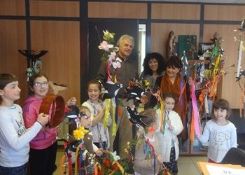 Τα κάλαντα της άνοιξης στο δήμαρχο