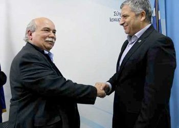 Αλληλοκατηγορίες περί «κομματικής» κοινωνικής πολιτικής