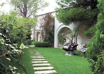 Βίλα Μπότση: Παρακαταθήκη πολιτισμού ή αποθήκη;