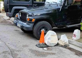 Κατέλαβαν και τον δρόμο…