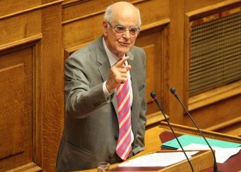 «Είναι μεγάλη η πολιτική διαφθορά»