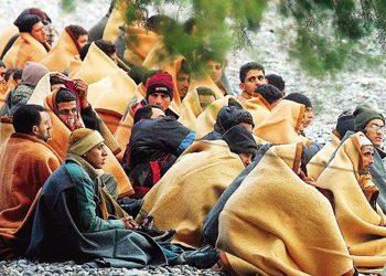 Συγκέντρωση ρούχων για τους πρόσφυγες