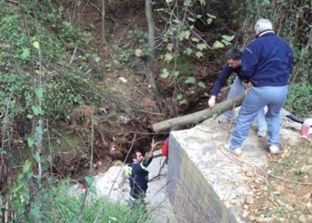 Eθελοντική δράση καθαρισμού στο ρέμα Ακακίας