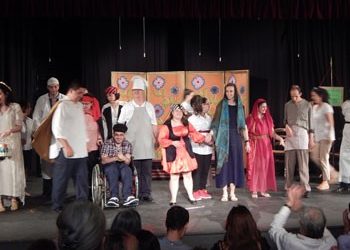 Θεατρική παράσταση από άτομα με αναπηρίες