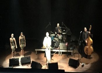 Ο C.W. Stoneking στο FUZZ