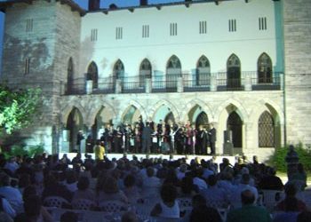 Αφιέρωμα στο Έντεχνο Ελληνικό Τραγούδι