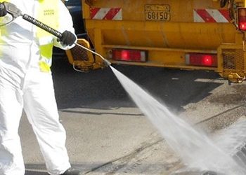 Επαναληπτικοί ψεκασμοί για τα κουνούπια