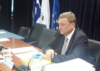 Λογοδοσία για… λίγους και ξενύχτηδες