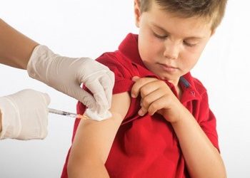 Εμβολιασμοί παιδιών και μαθήματα τοκετού
