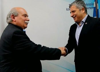 «Τακτοποιείστε σχολικές καθαρίστριες και “κόκκινους” Δήμους»