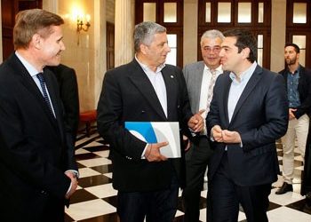 Εξίσωση μισθών βουλευτή-δημάρχου ζητάει η ΚΕΔΕ