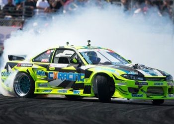 Πλούσιο θέαμα με τη ΥΟΚΟΗΑΜΑ στο Formula Drift