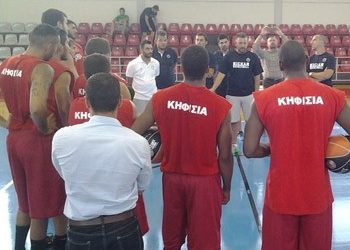 Πολλές δοκιμές στο πρώτο φιλικό