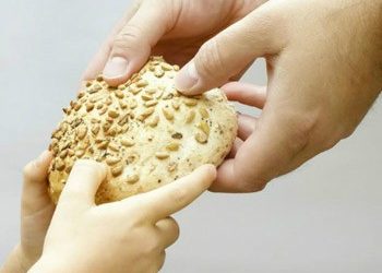 Για την ενίσχυση του Κοινωνικού Παντοπωλείου