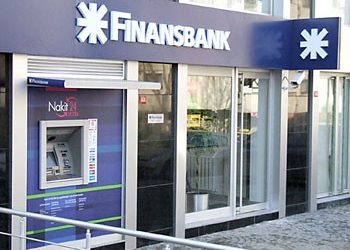Εξετάζει προσφορές για τη Finansbank