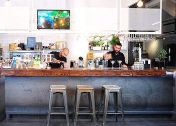 Απογειώστε τον ουρανίσκο σας!