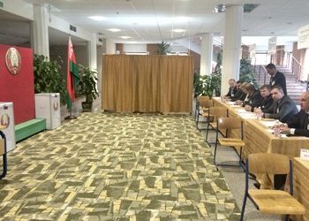 Πανηγυρική επανεκλογή Λουκασένκο