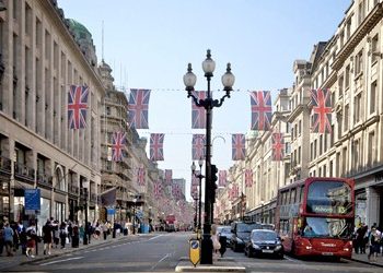 Η αριστερή κυκλοφορία των Βρετανών