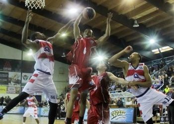 «Απέδρασε» από τα δύο στενά