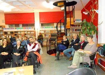 Ευτυχής συνάντηση στη Δημοτική Βιβλιοθήκη