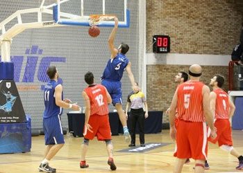 Σπουδαία νίκη για τον Πανερυθραϊκό