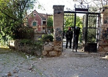 «Έξω οι φασίστες από το Μαρούσι!»