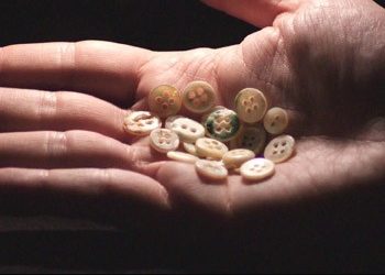 Το μαργαριταρένιο κουμπί