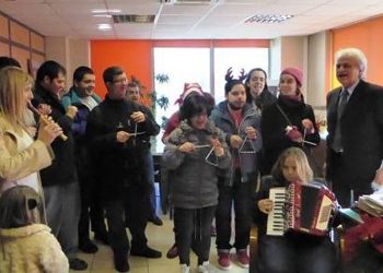 Κάλαντα στον Δήμαρχο από τα ΑμεΑ
