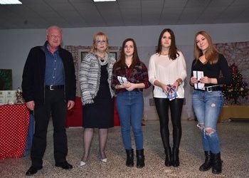 Ο Δήμος τίμησε τους νέους φοιτητές