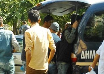 Αποστολή βοήθειας στους πρόσφυγες της πλατείας Βικτωρίας