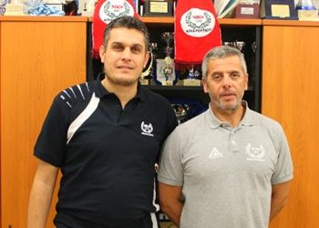 Ο Νίκος Χρυσόγελος στον πάγκο της Νίκης Αμαρουσίου